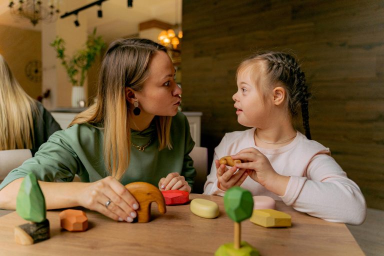 pexels-shkrabaanthony-6288088-768x512 Acompañamiento en infantes es clave para su desarrollo integral